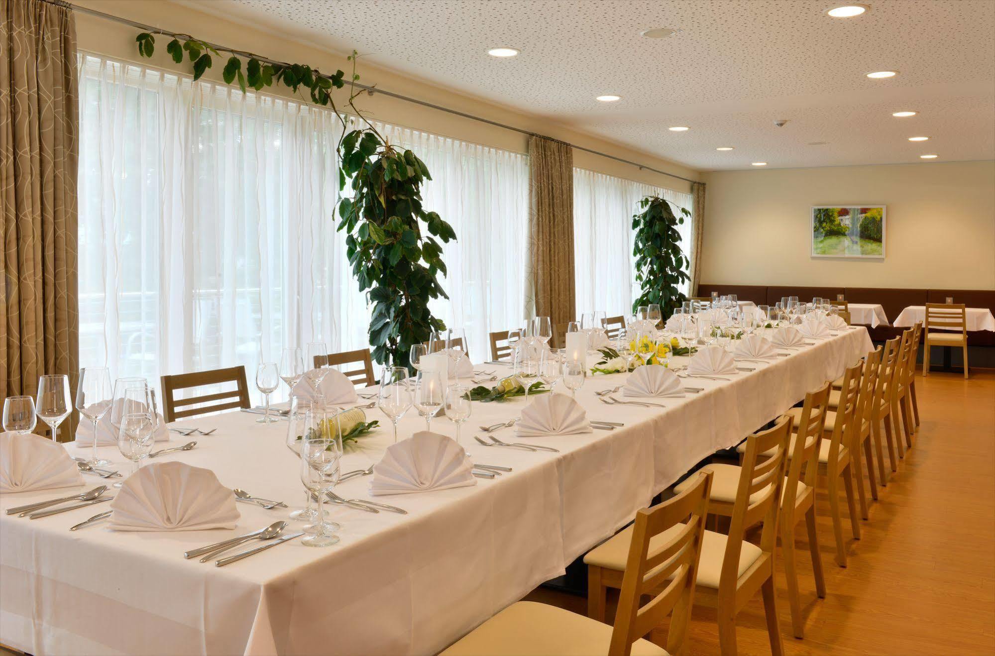 Aribo Hotel Erbendorf Exterior foto